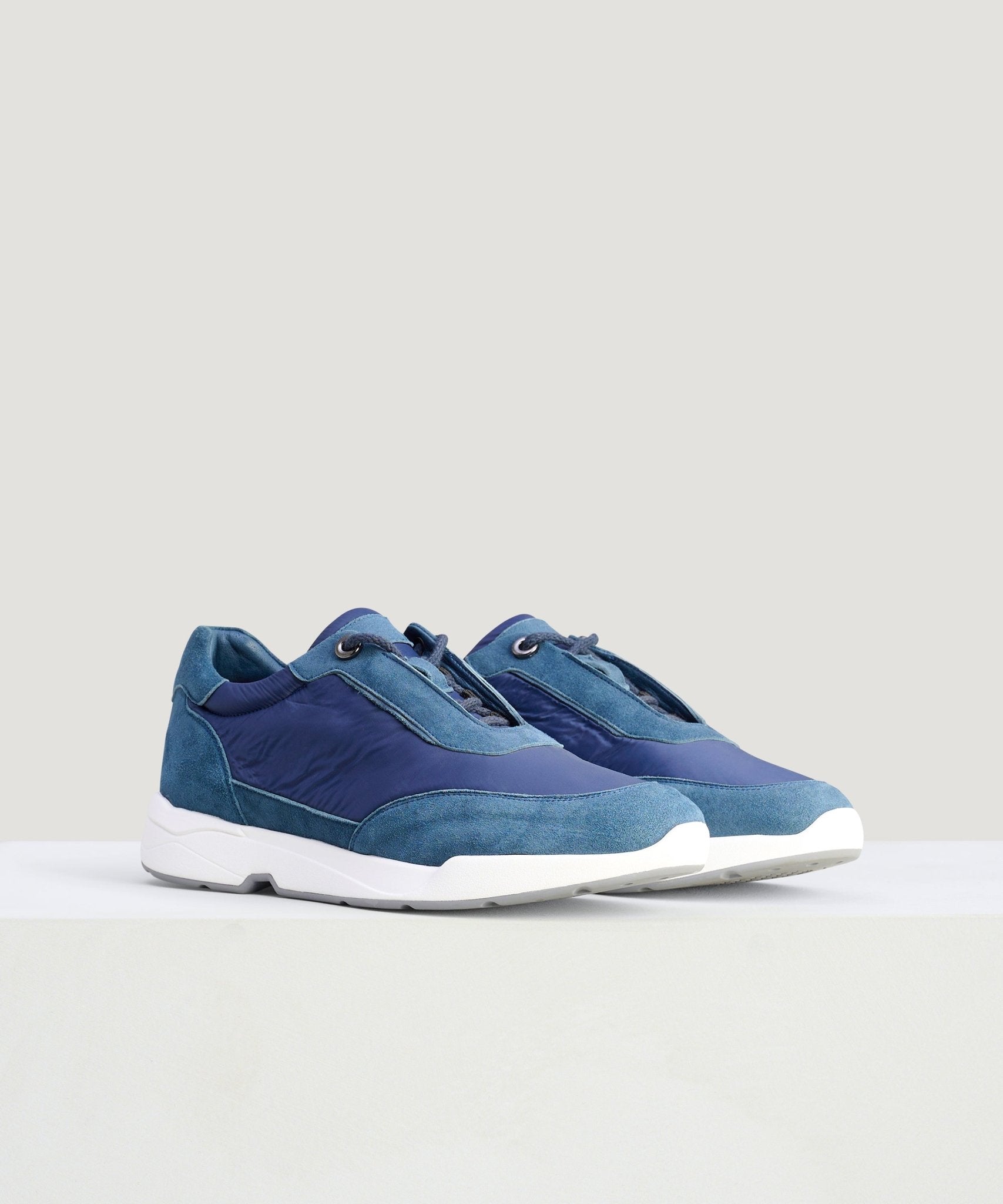 SOCI3TY Runner suède/microfiber blauw - The Society Shop