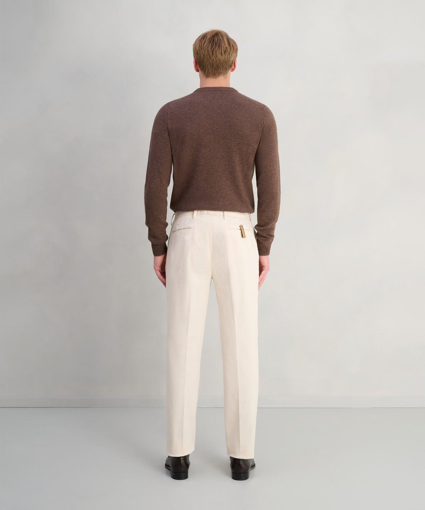 White Sand Sartorial chino katoen off - white visgraat - The Society Shop