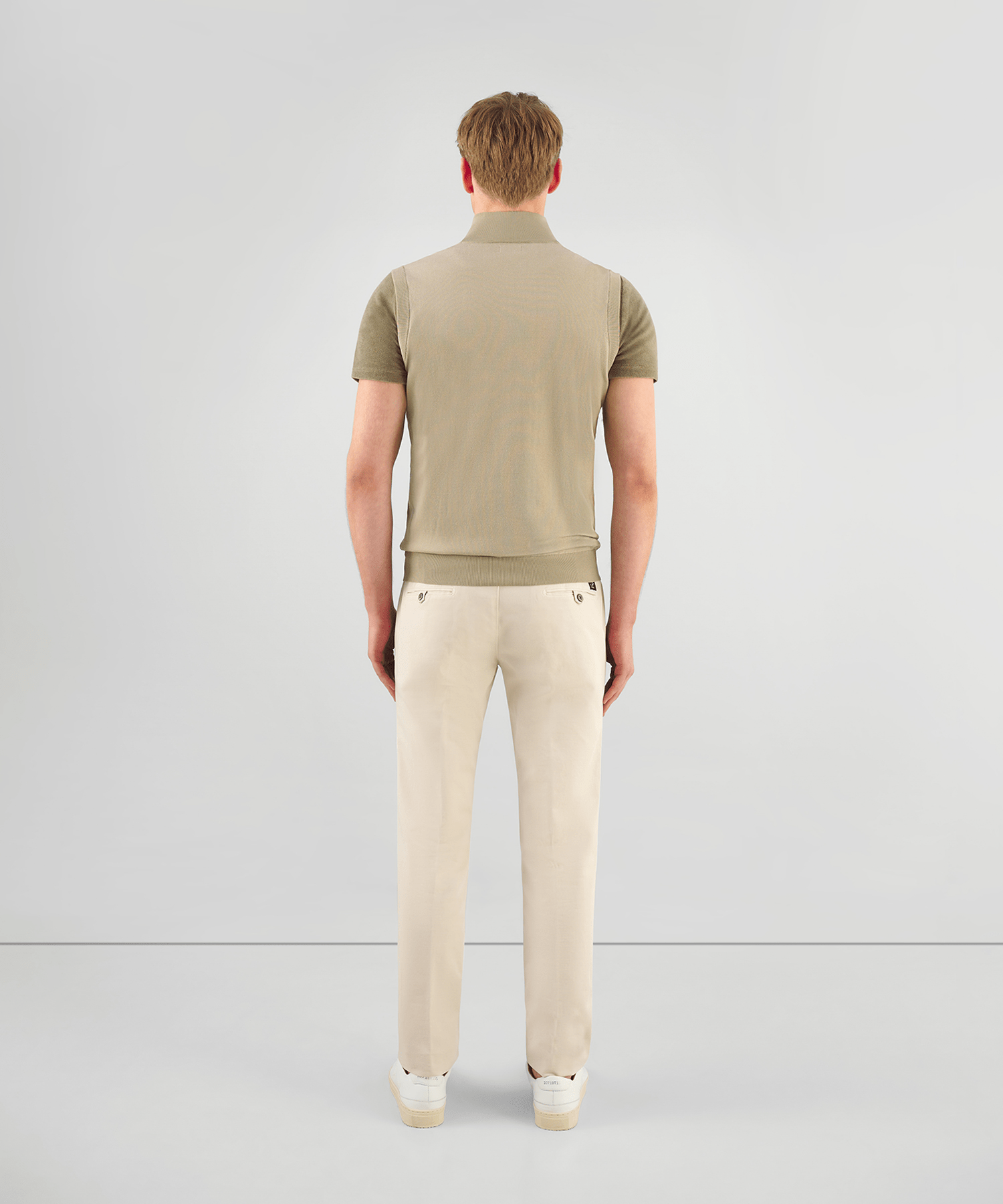 SOCI3TY Sleeveless vest techfabric lichtbruin - The Society Shop