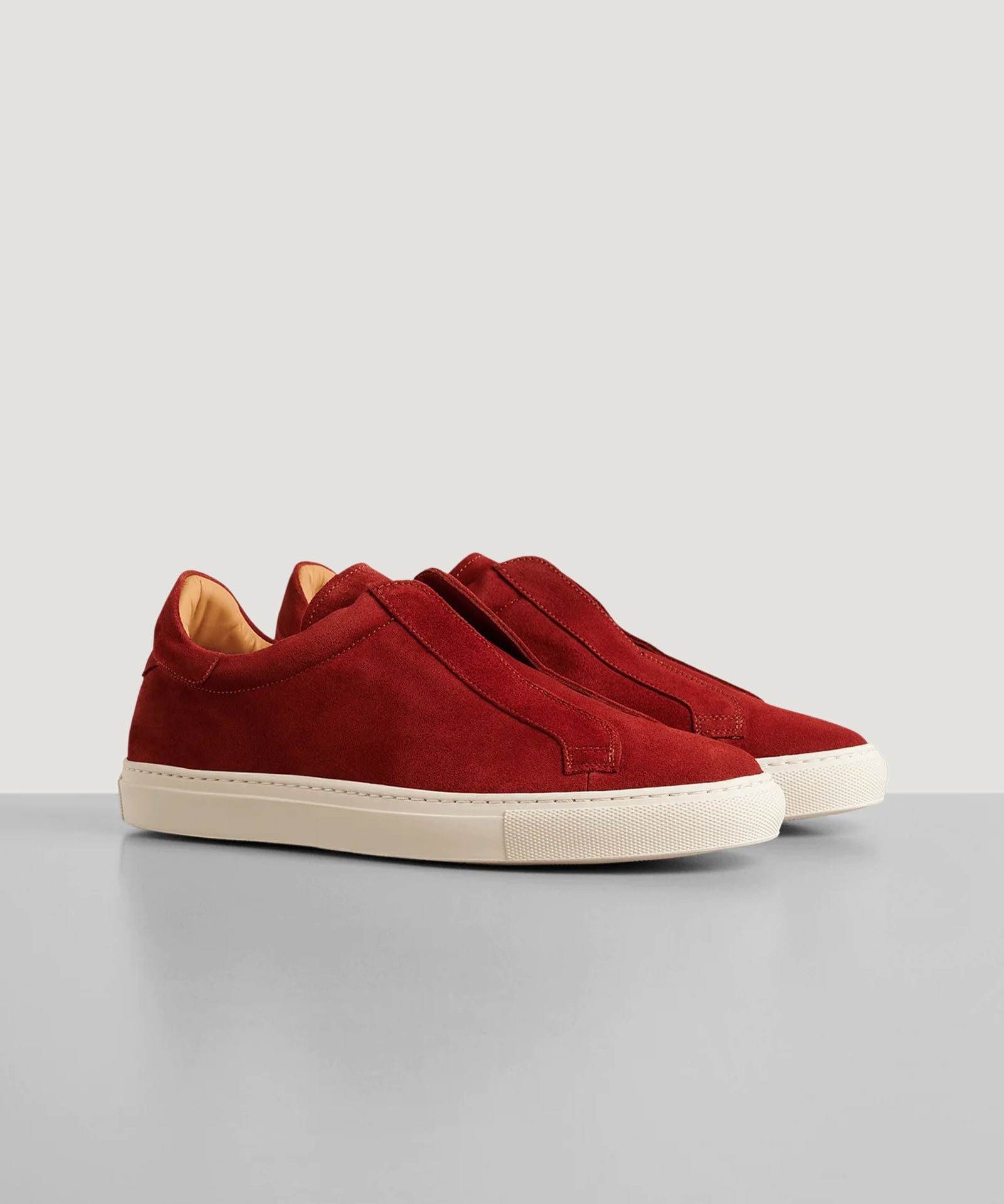 SOCI3TY Slip - on sneaker suède rood - The Society Shop