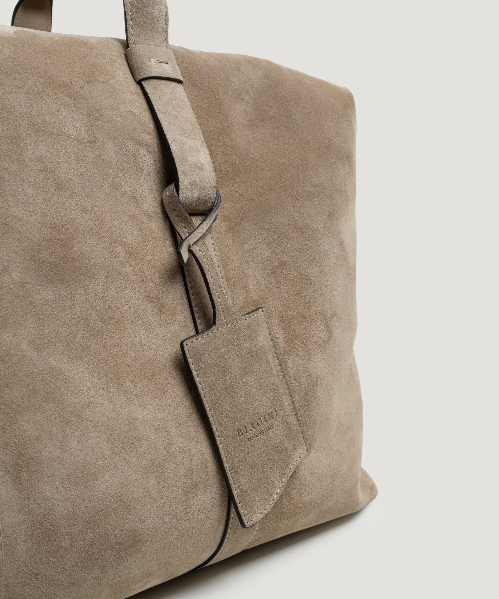 SOCI3TY Limited Fashion Soft weekender bag suède beige - THE SOCIETY SHOP