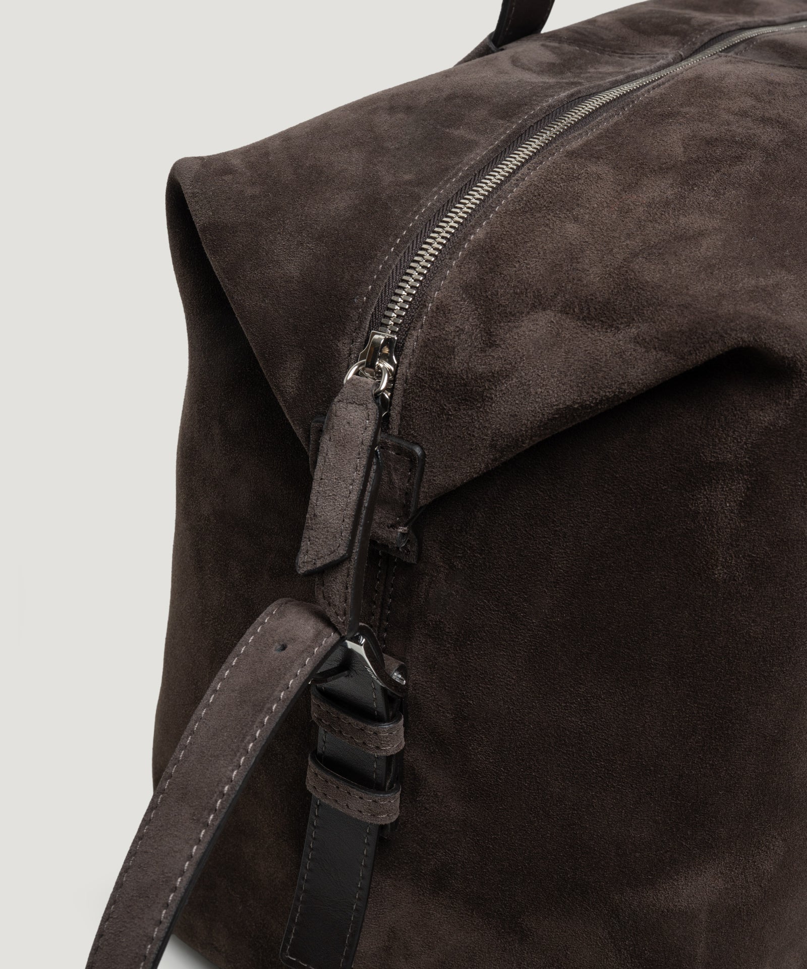 SOCI3TY Limited Fashion Soft weekender bag suède donkerbruin - THE SOCIETY SHOP
