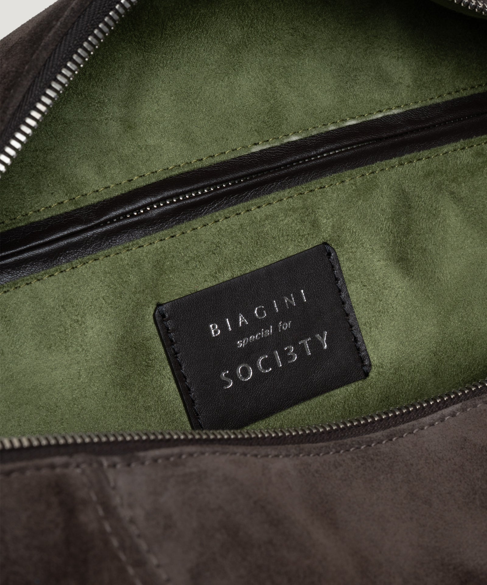 SOCI3TY Limited Fashion Soft weekender bag suède donkerbruin - THE SOCIETY SHOP