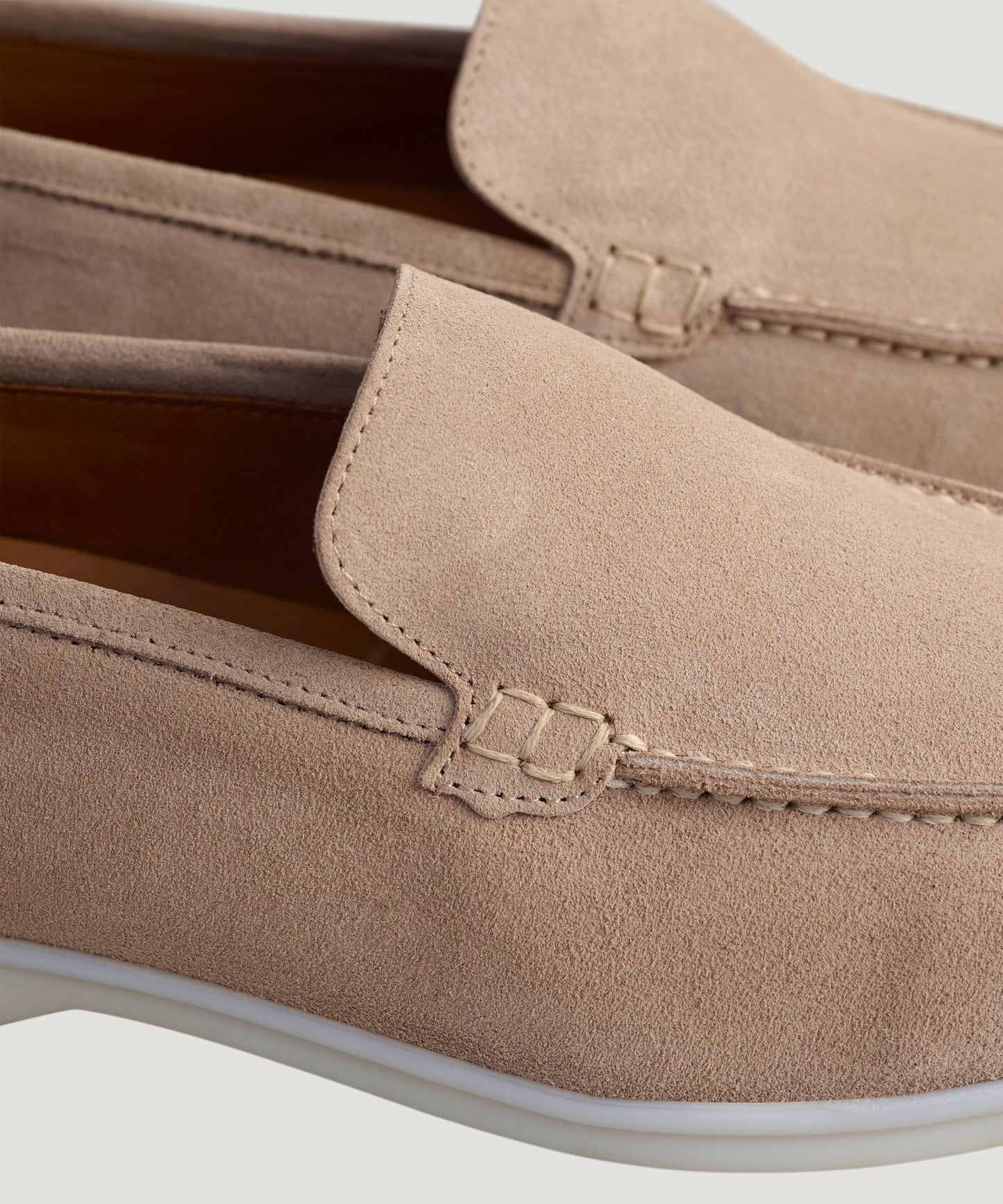 SOCI3TY Summer Loafer suède beige - The Society Shop