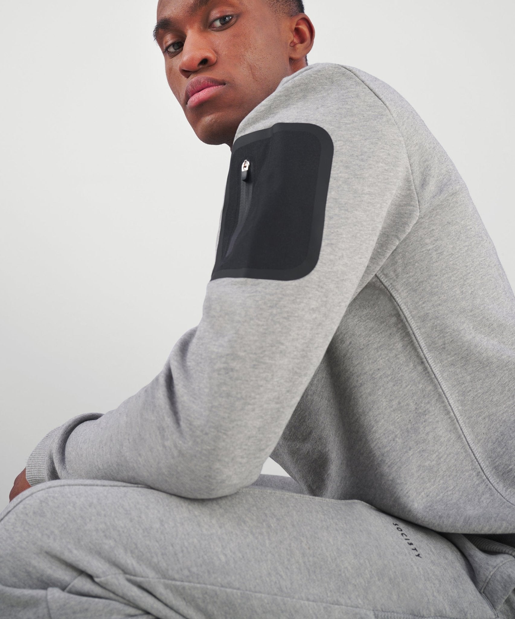 SOCI3TY Sweater grijs organisch katoen - The Society Shop