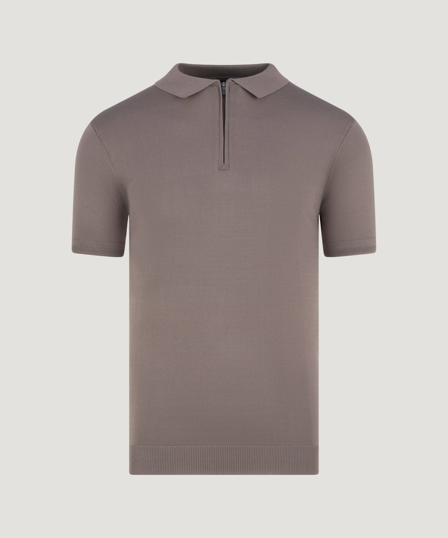 SOCI3TY Tech knit polo met rits bruin - The Society Shop