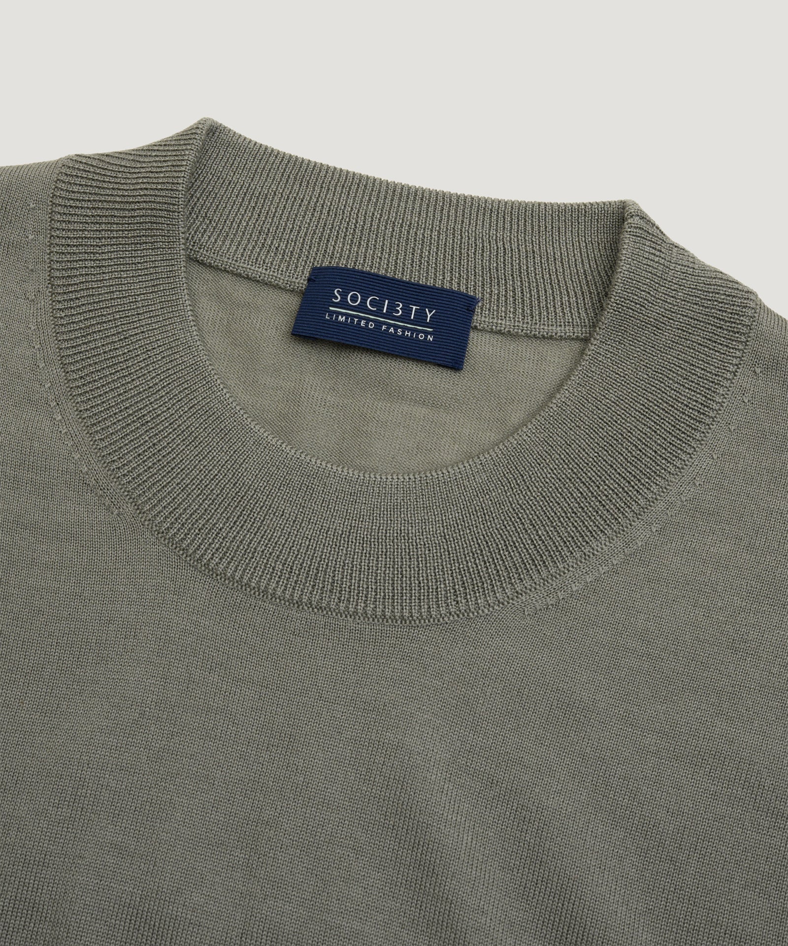 SOCI3TY Limited Fashion Trui crewneck extra fine merino groen - THE SOCIETY SHOP