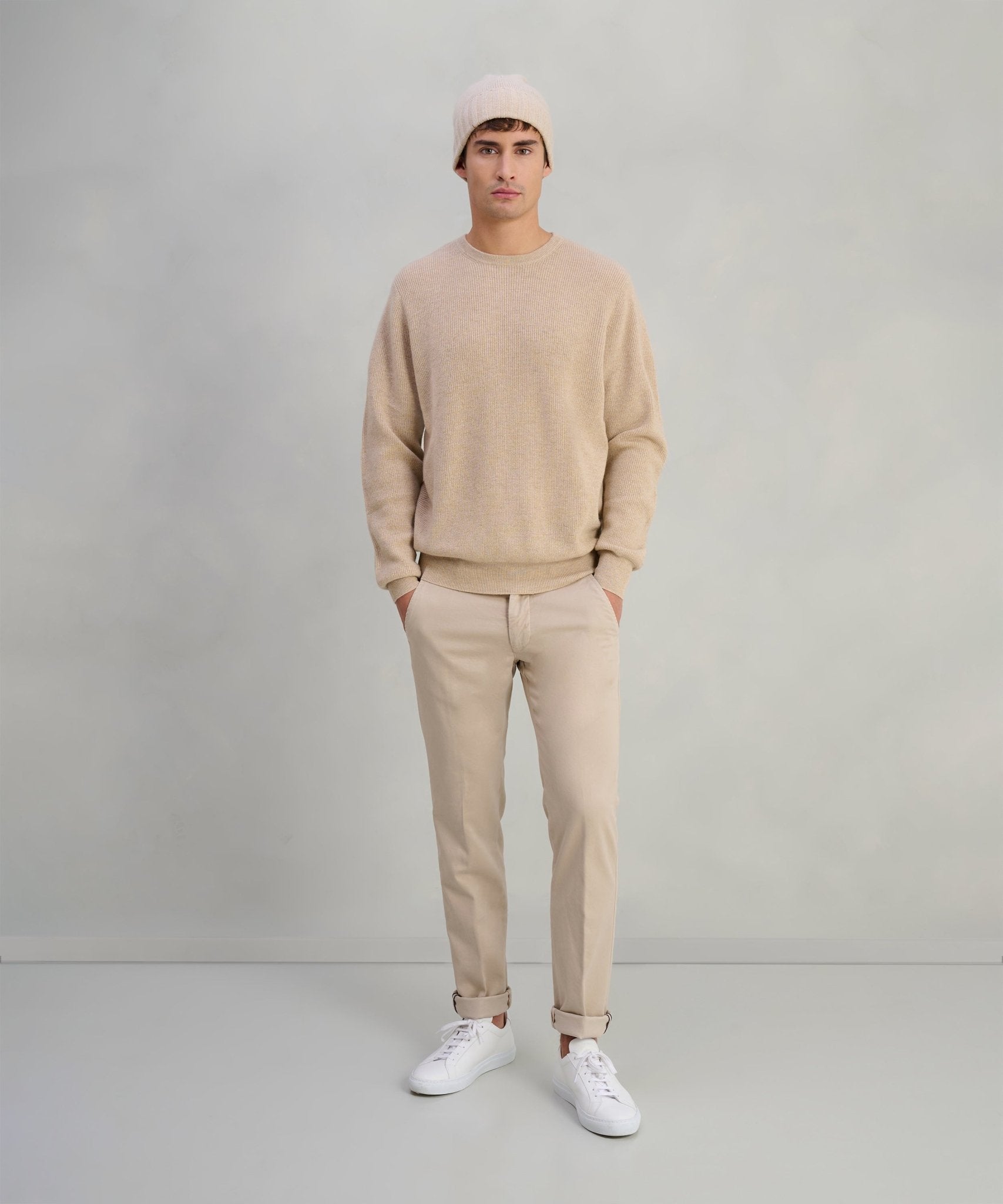 SOCI3TY Trui crewneck kasjmier beige - The Society Shop