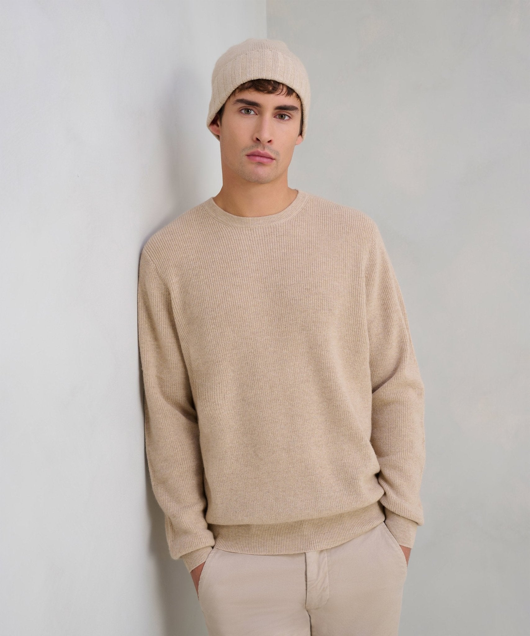 SOCI3TY Trui crewneck kasjmier beige - The Society Shop