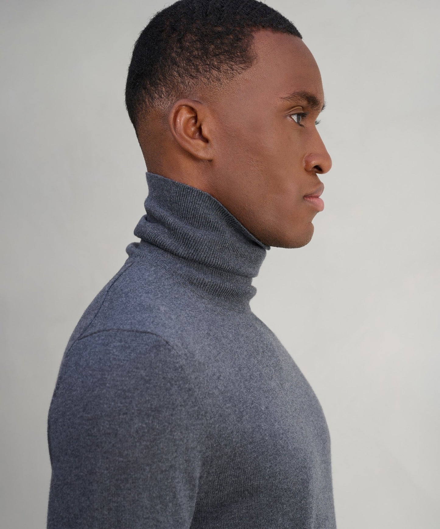 SOCI3TY Trui turtleneck katoen/kasjmier lava - The Society Shop