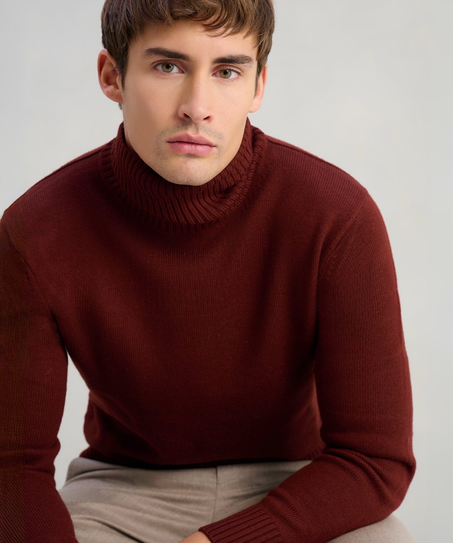 SOCI3TY Trui turtleneck merinowol bordeauxrood - The Society Shop