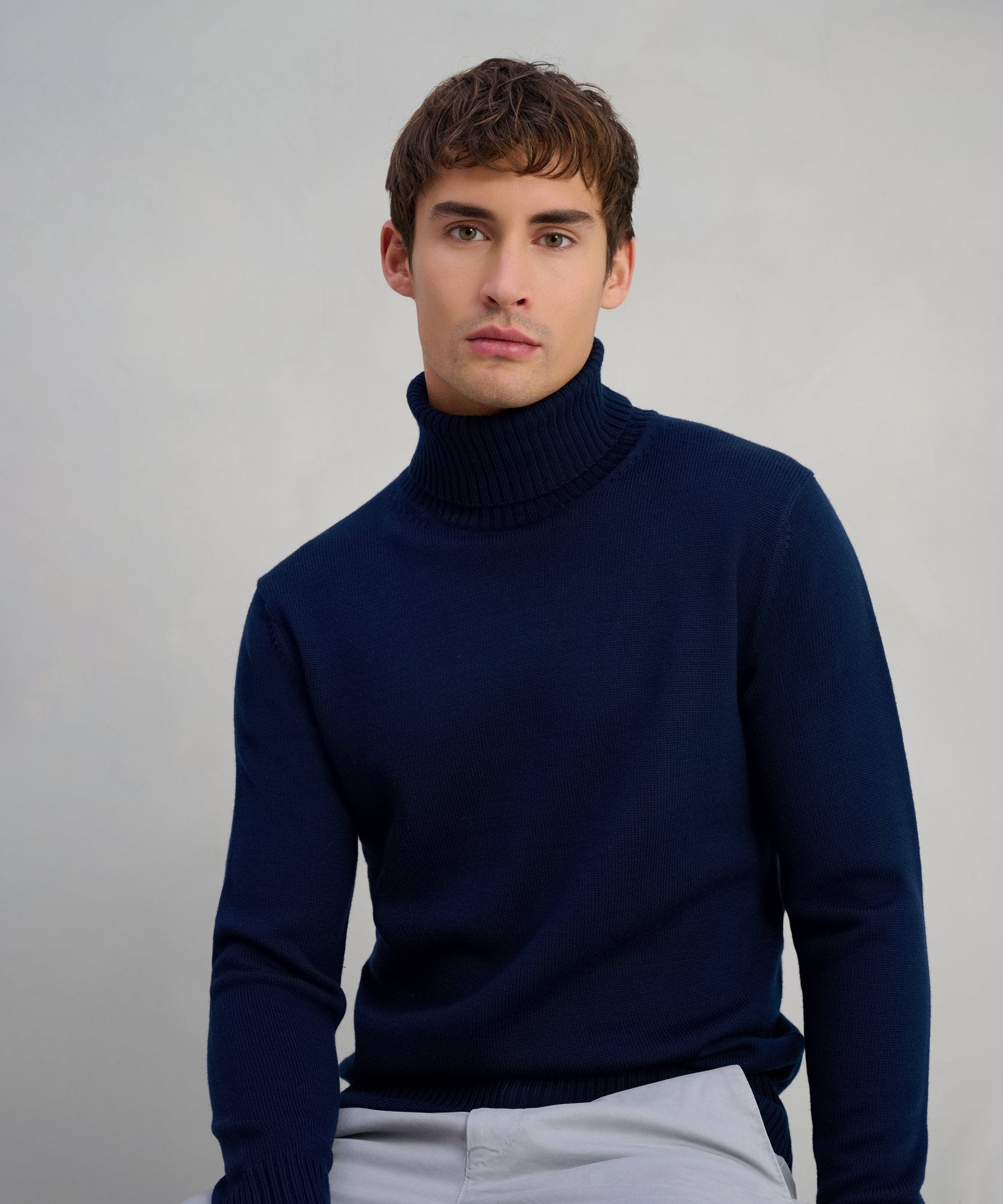 SOCI3TY Trui turtleneck merinowol donkerblauw - The Society Shop