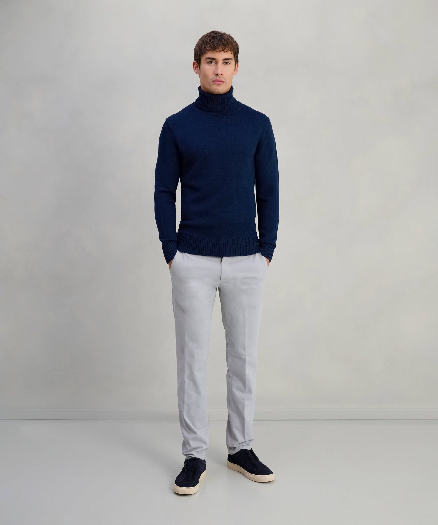 SOCI3TY Trui turtleneck merinowol donkerblauw - The Society Shop