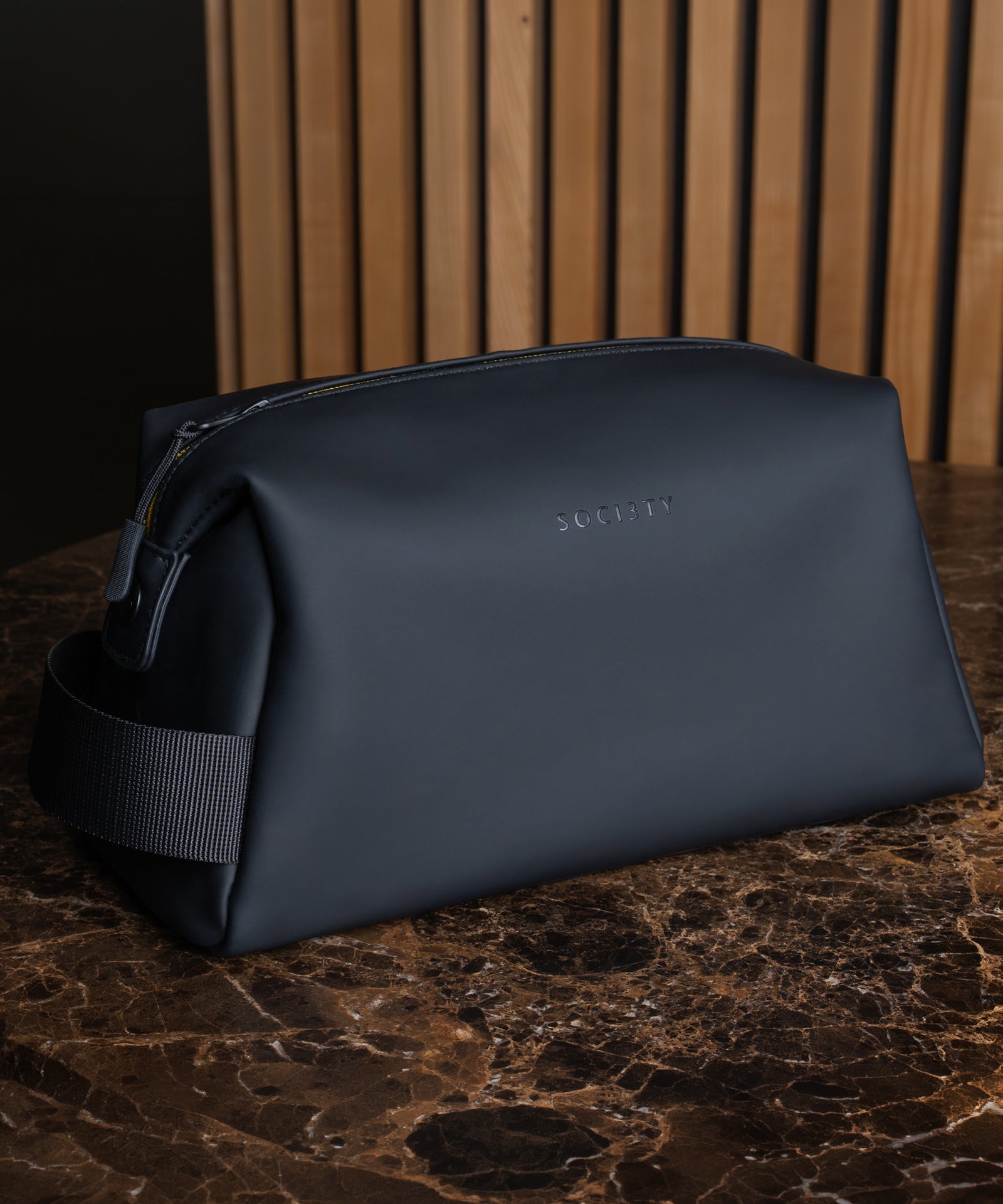 SOCI3TY Limited Fashion Wash bag zwart - THE SOCIETY SHOP