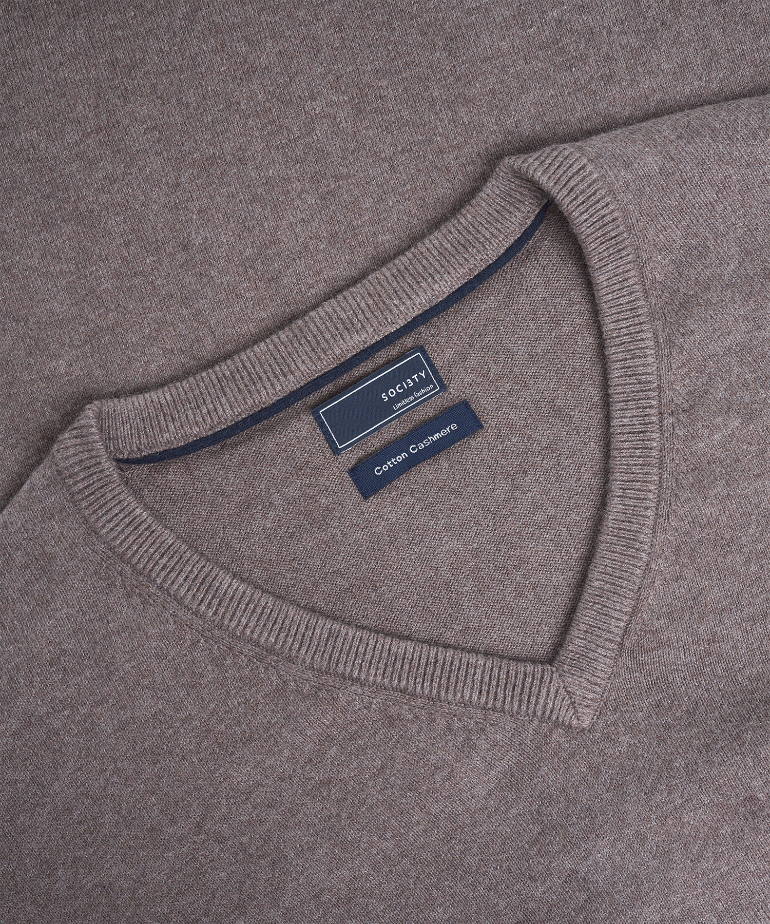 Trui v-neck katoen/kasjmier iced coffee